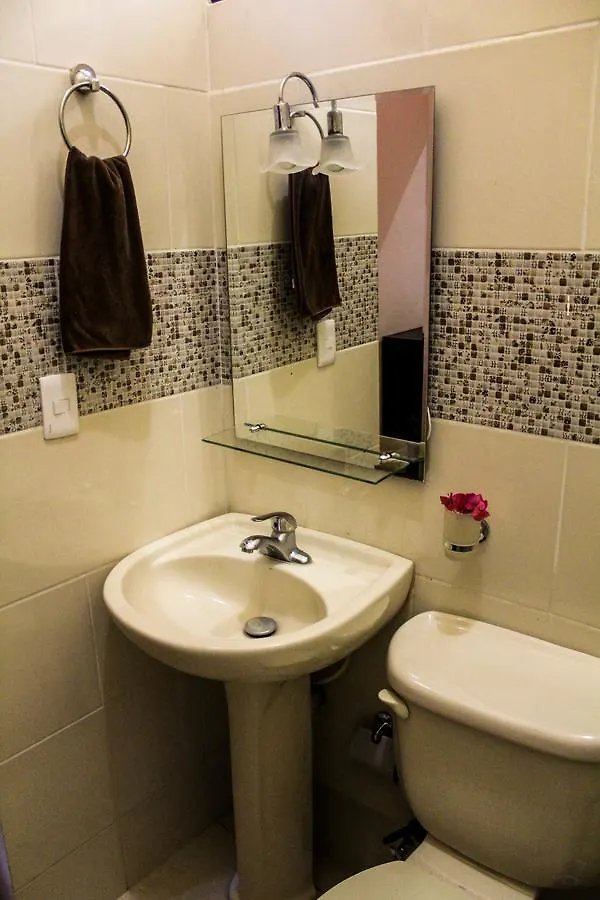 Colonial Charm Hostel Santo Domingo